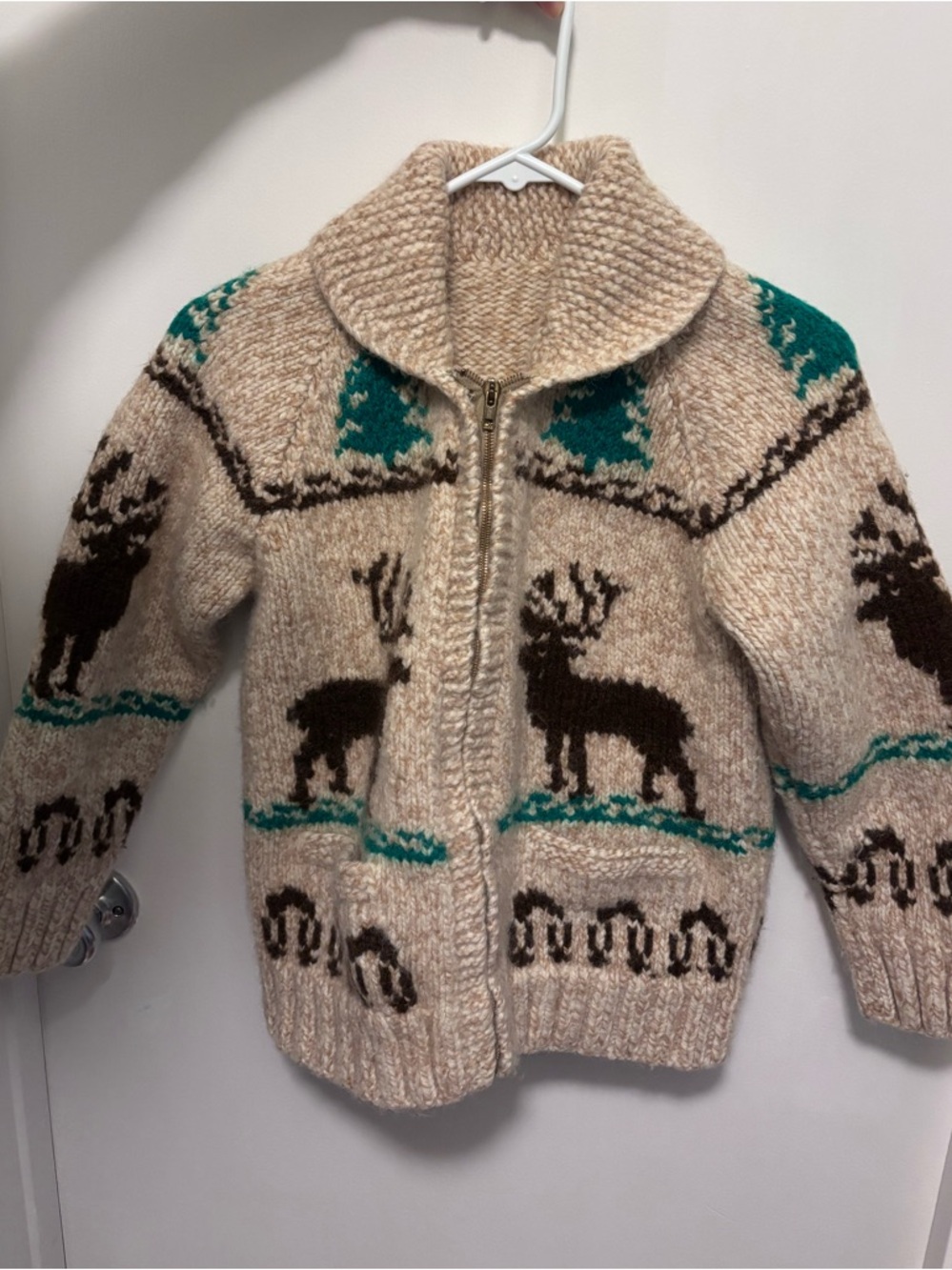 Handmade vintage chunky knit Beige Zip-Up Wool Sweater cardigan Nordic Moose